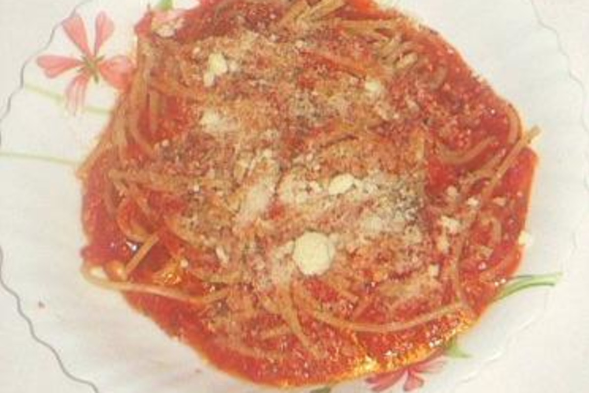 Authentic Martin's Spaghetti with Herb-Infused Tomato Sauce