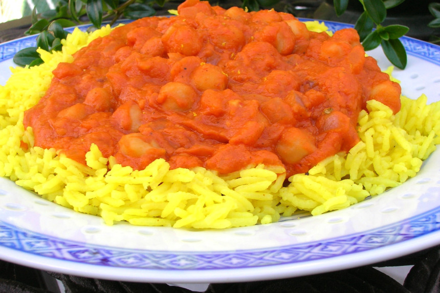 Indian Fenugreek and Chickpea Curry with Rice