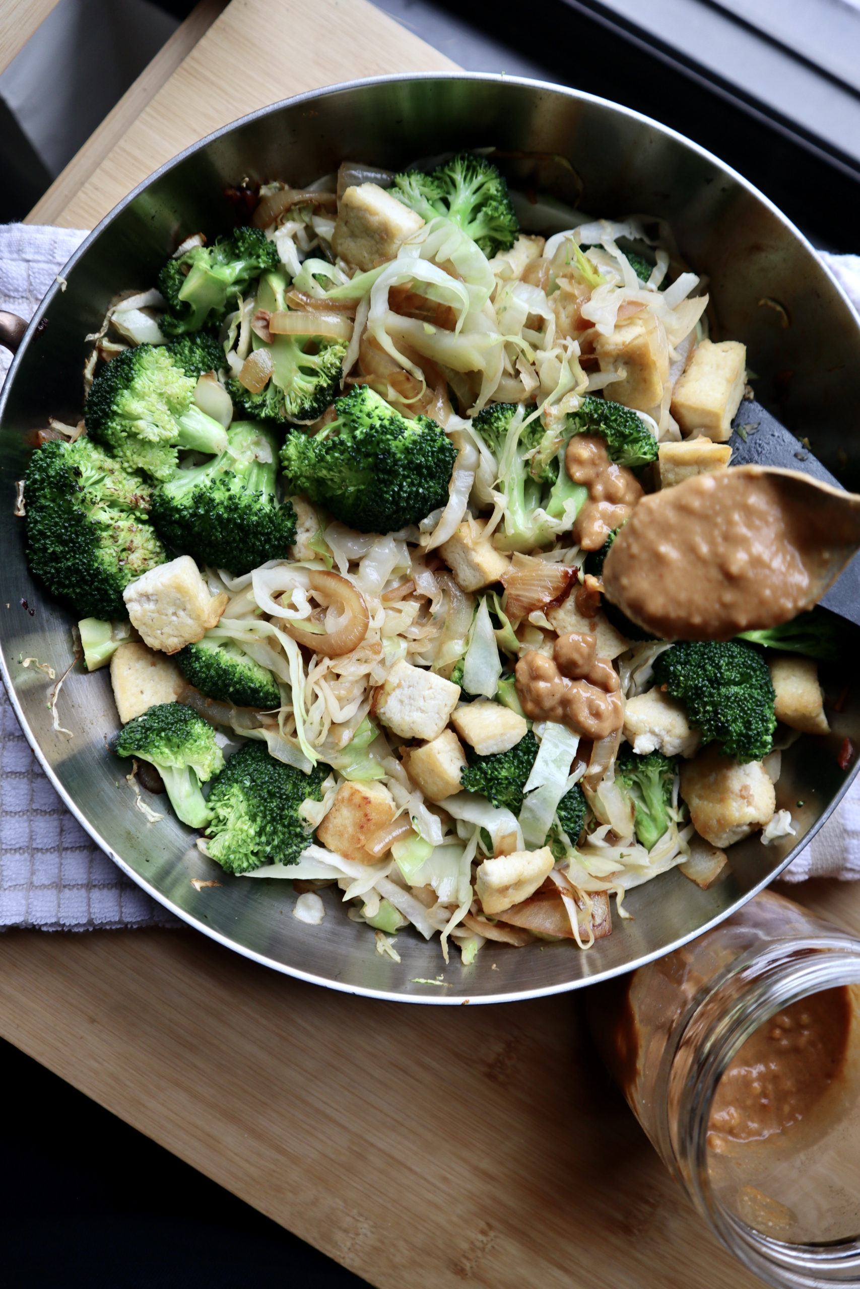 Expressive Spicy Peanut Vegetable Stir-Fry