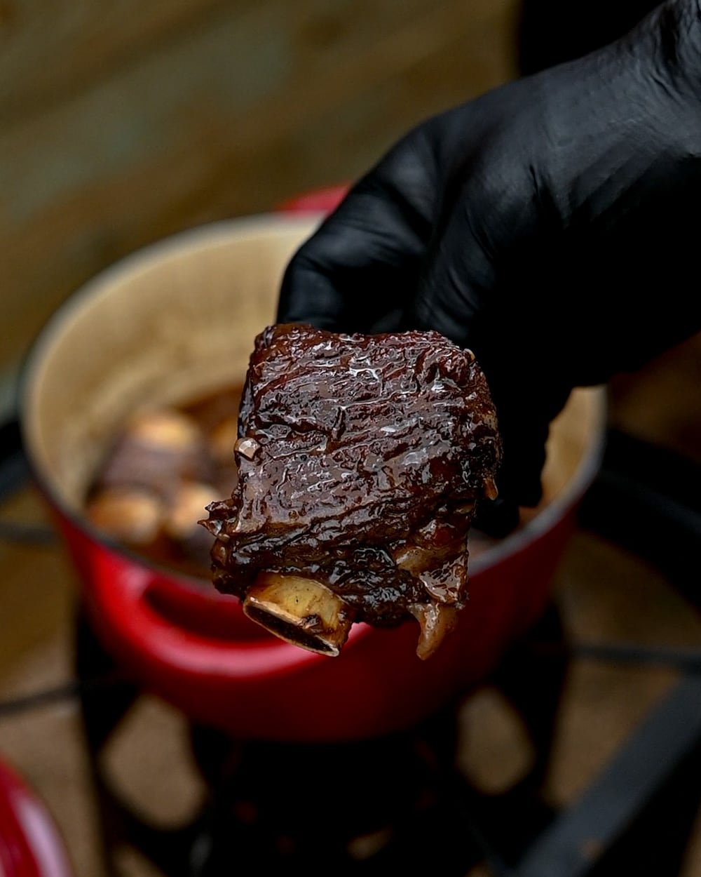 Antique Wine-Braised Beef Short Ribs with Black Pepper Crust