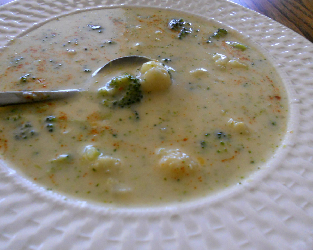 Creamy Broccoli-Cauliflower Hidden Veggie Soup