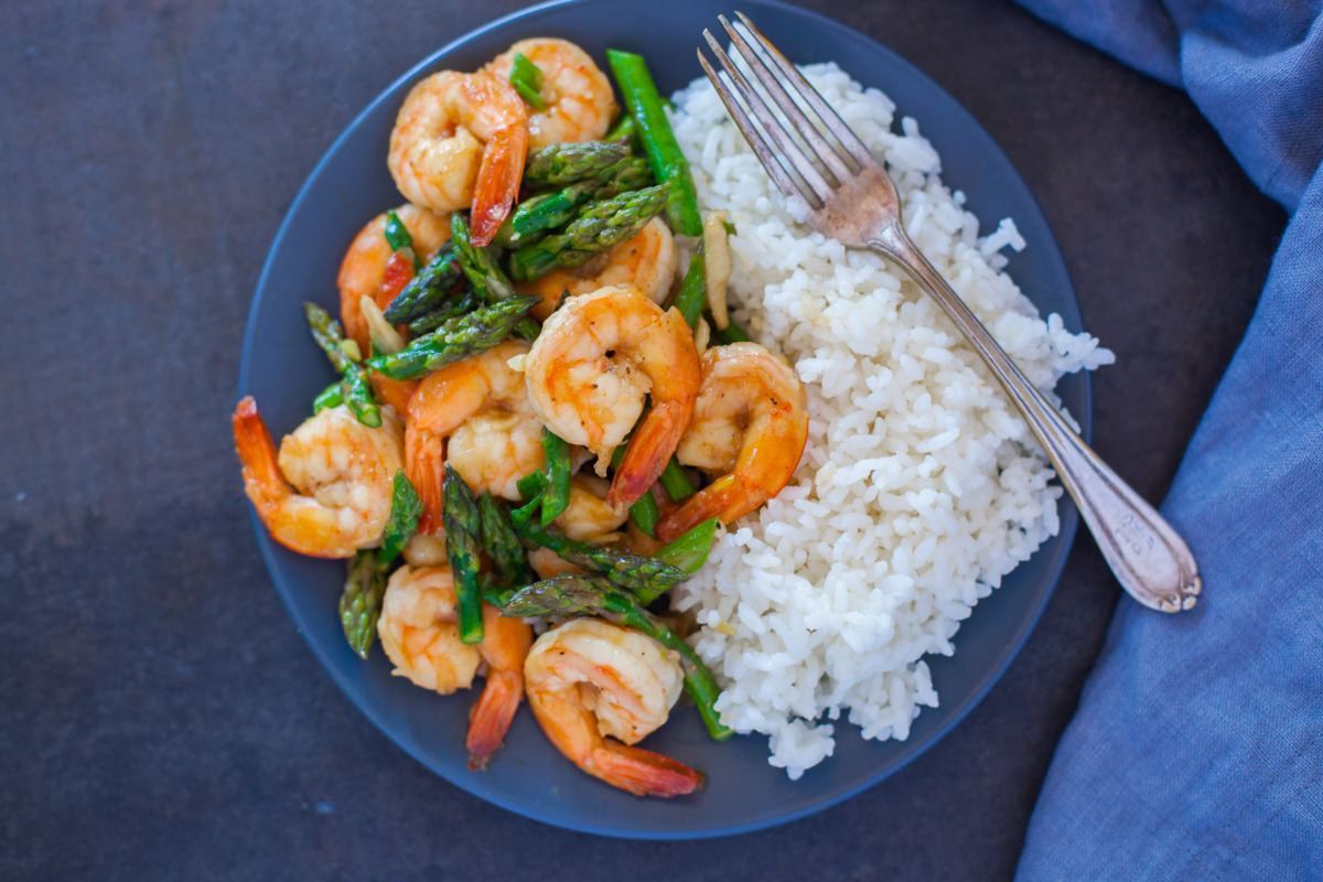 Chair-Backed Shrimp & Asparagus Stir-Fry