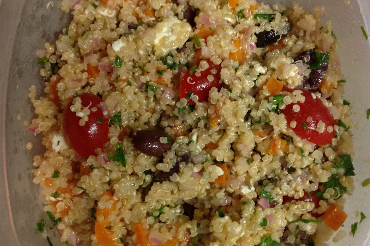 Low-Fat Mediterranean Quinoa Salad