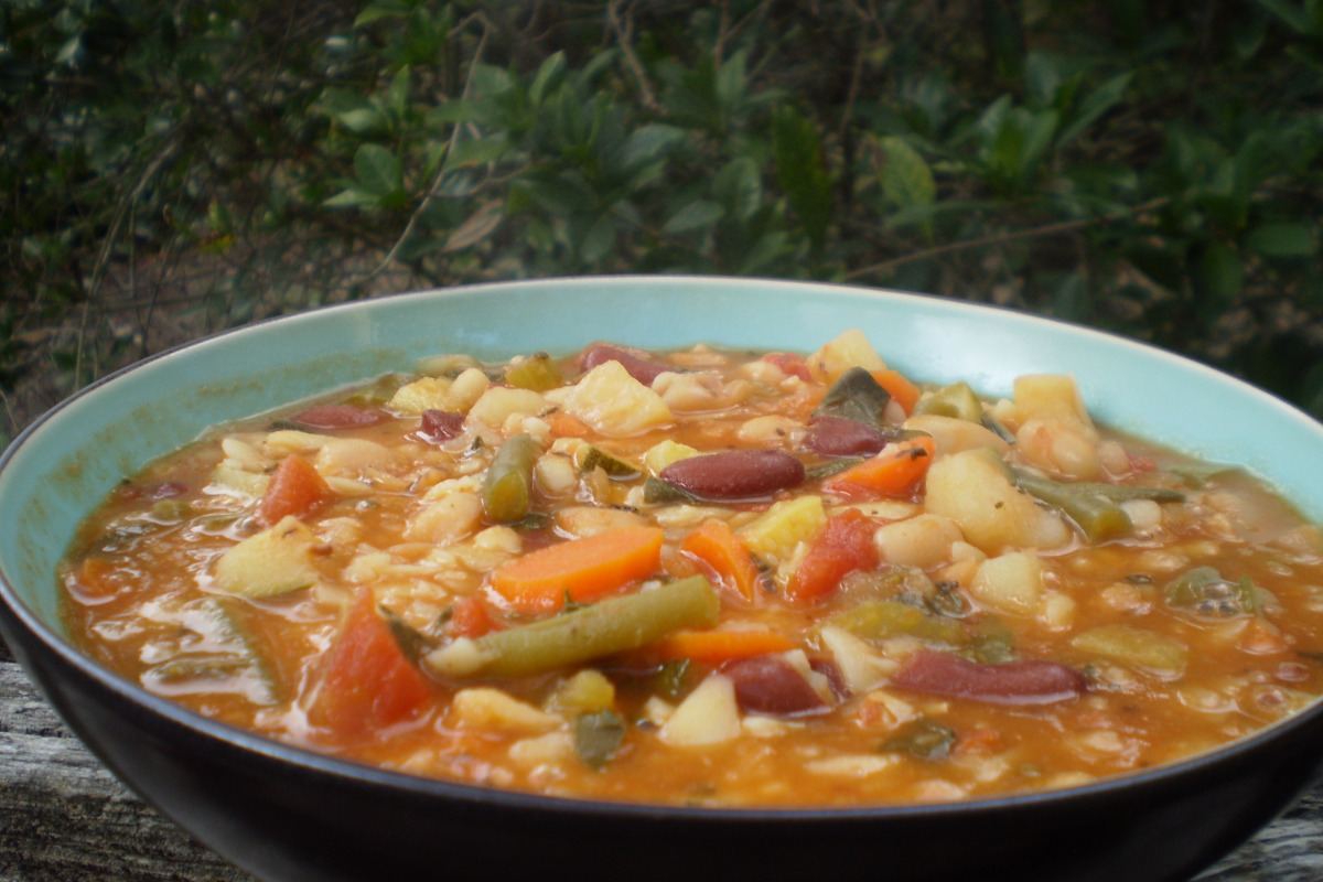 Authentic Tuscan Minestrone with White Beans