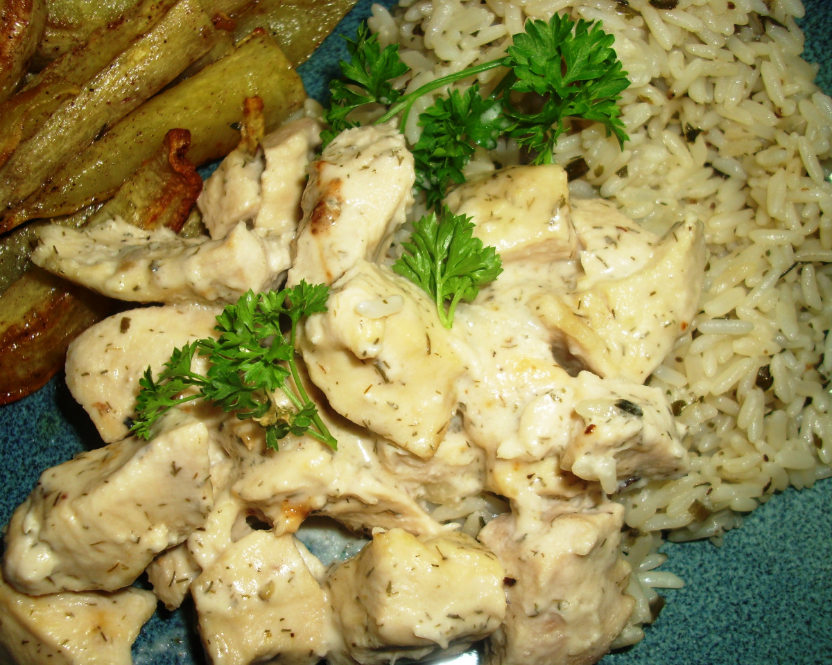 Lemon-Dill Chicken with Sour Cream Sauce