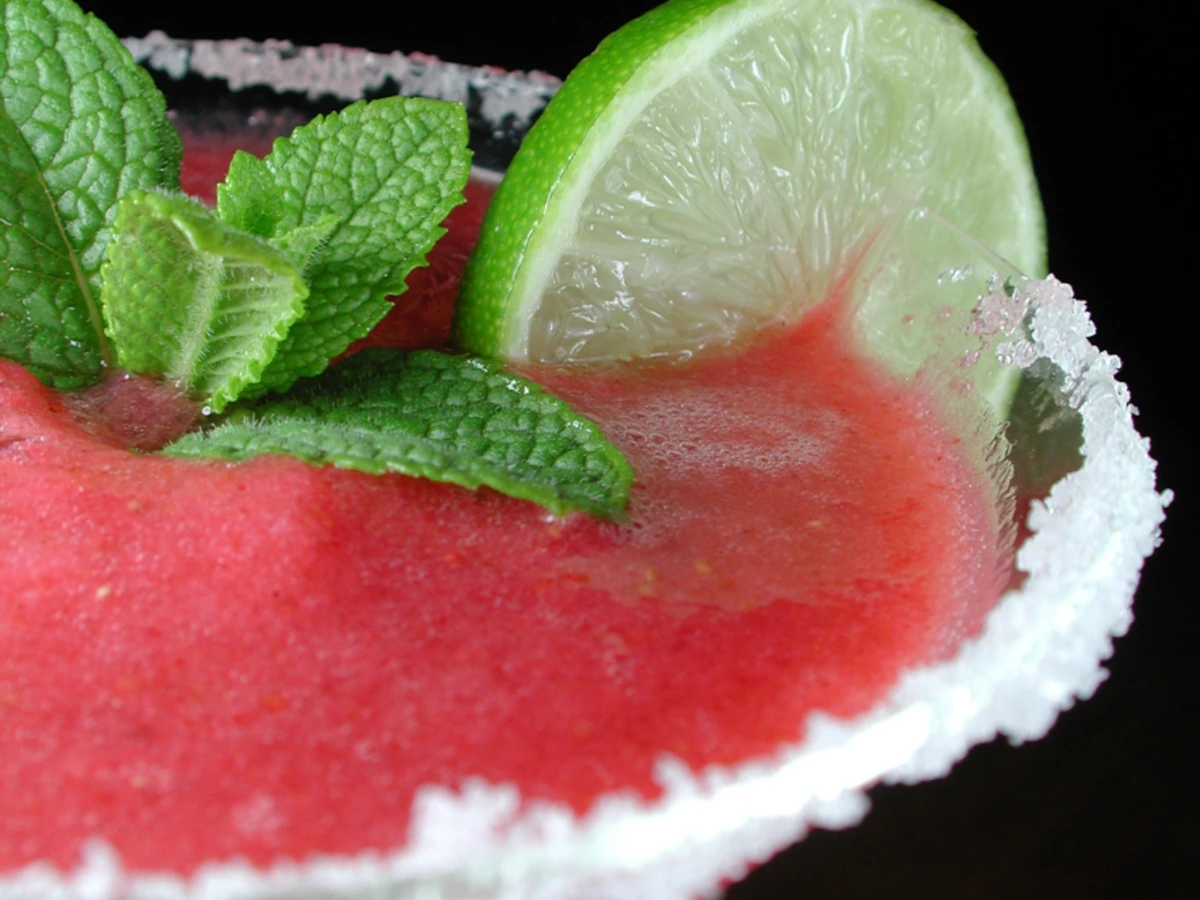 Spiced Berry Cooler