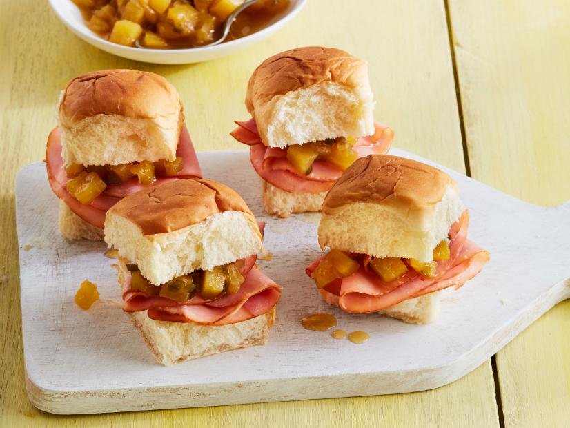 Smoked Pineapple-Ham Sliders with Chipotle Mayo