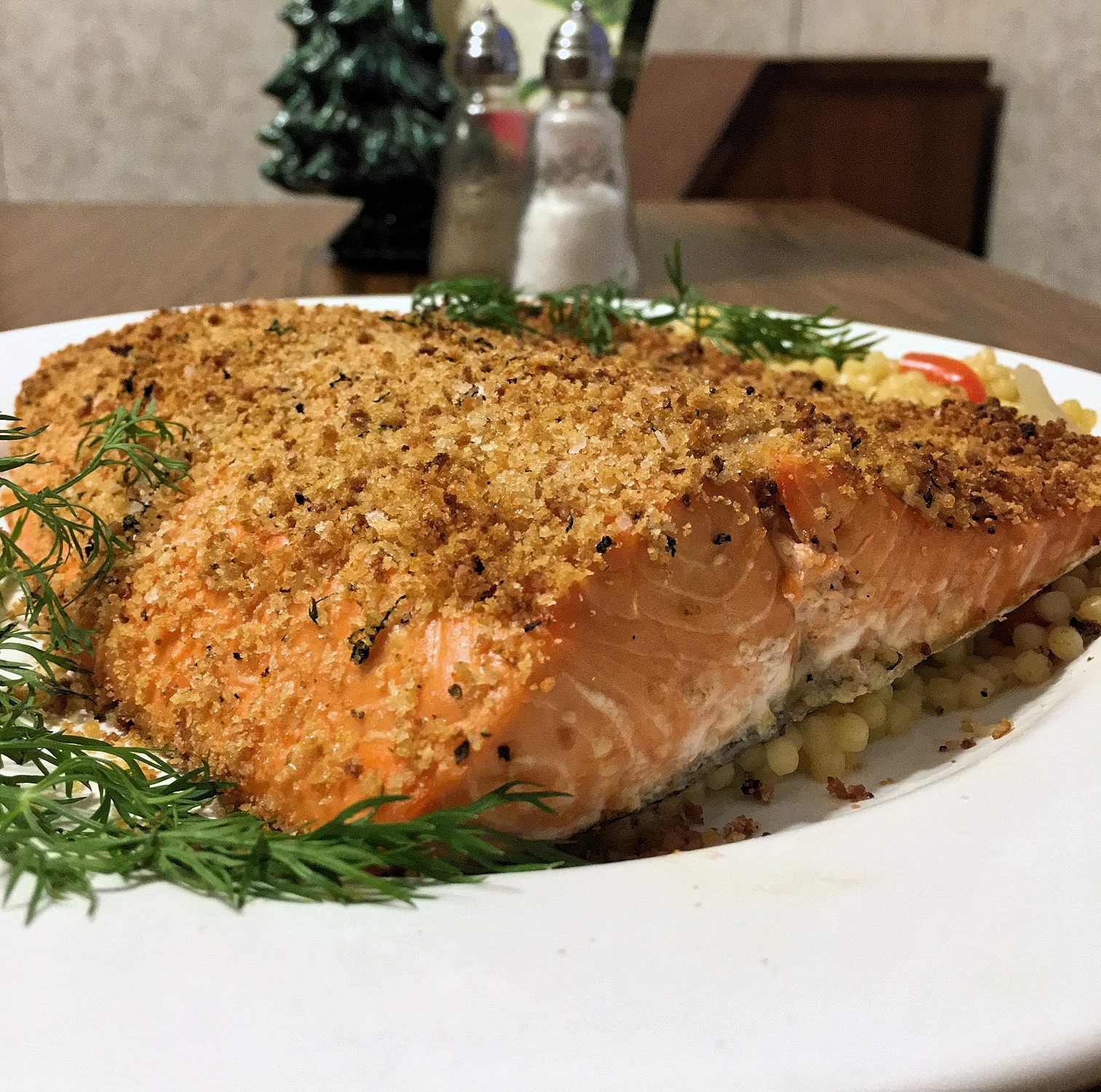 Crispy Lemon-Dill Crusted Salmon with Asparagus