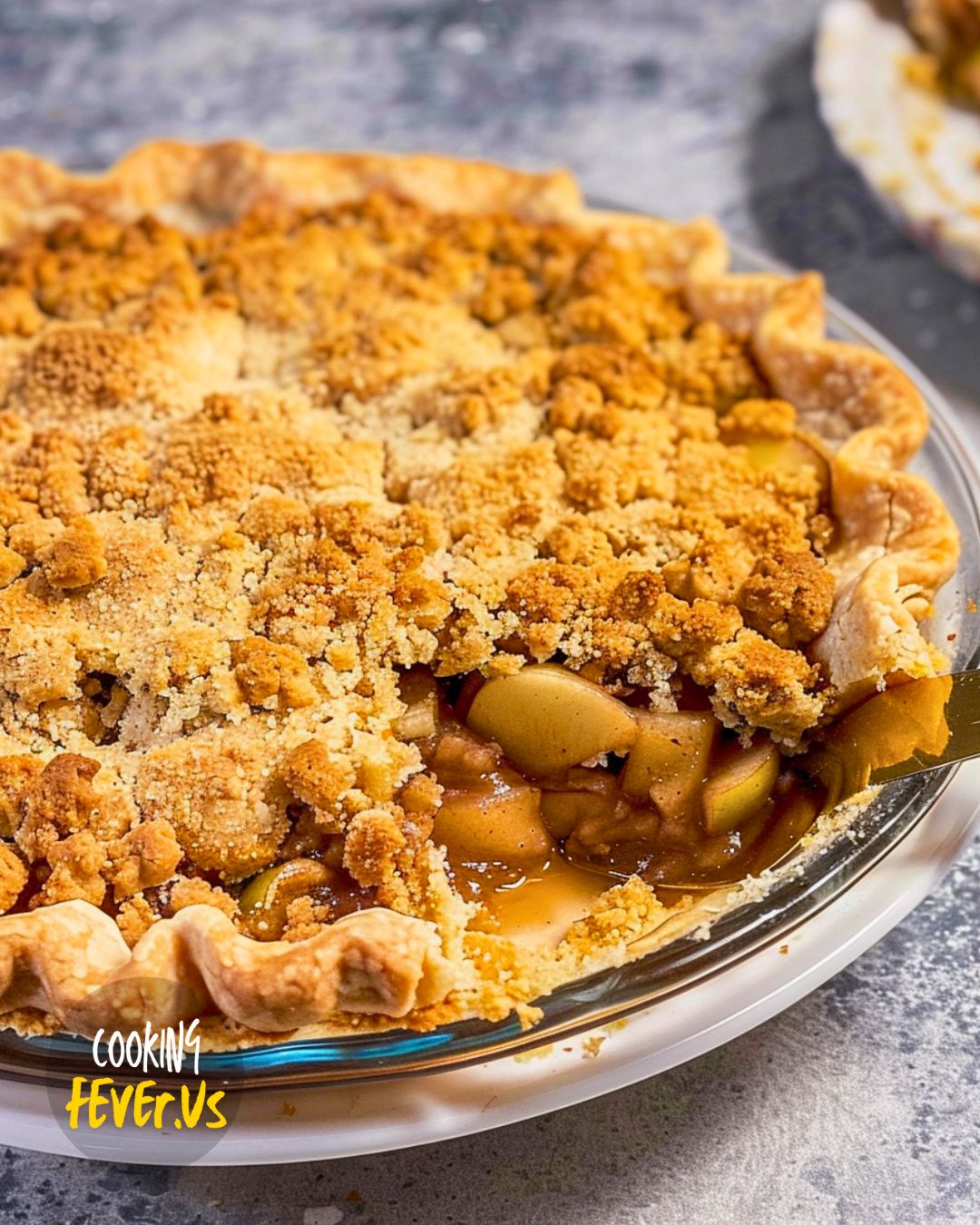 Estate-Style Apple Pie with Crumb Topping