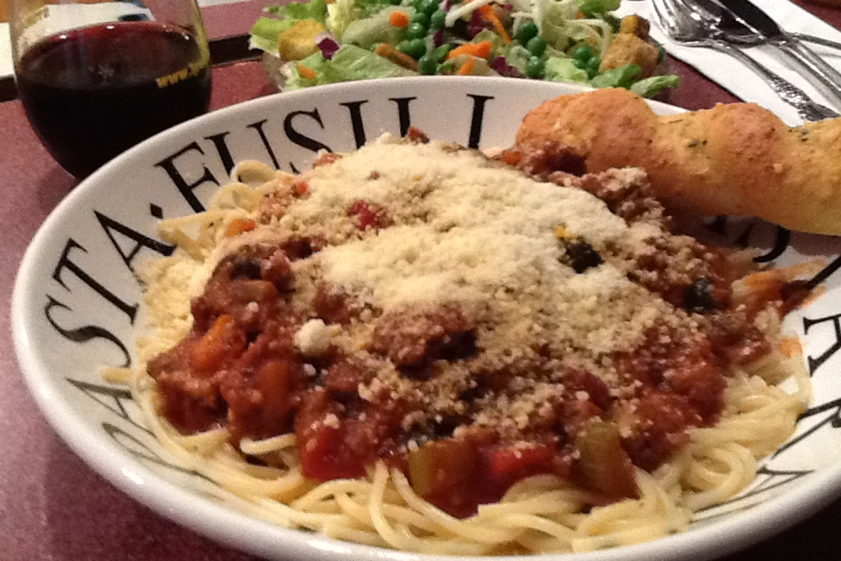 Slow-Simmered Beef & Tomato Spaghetti