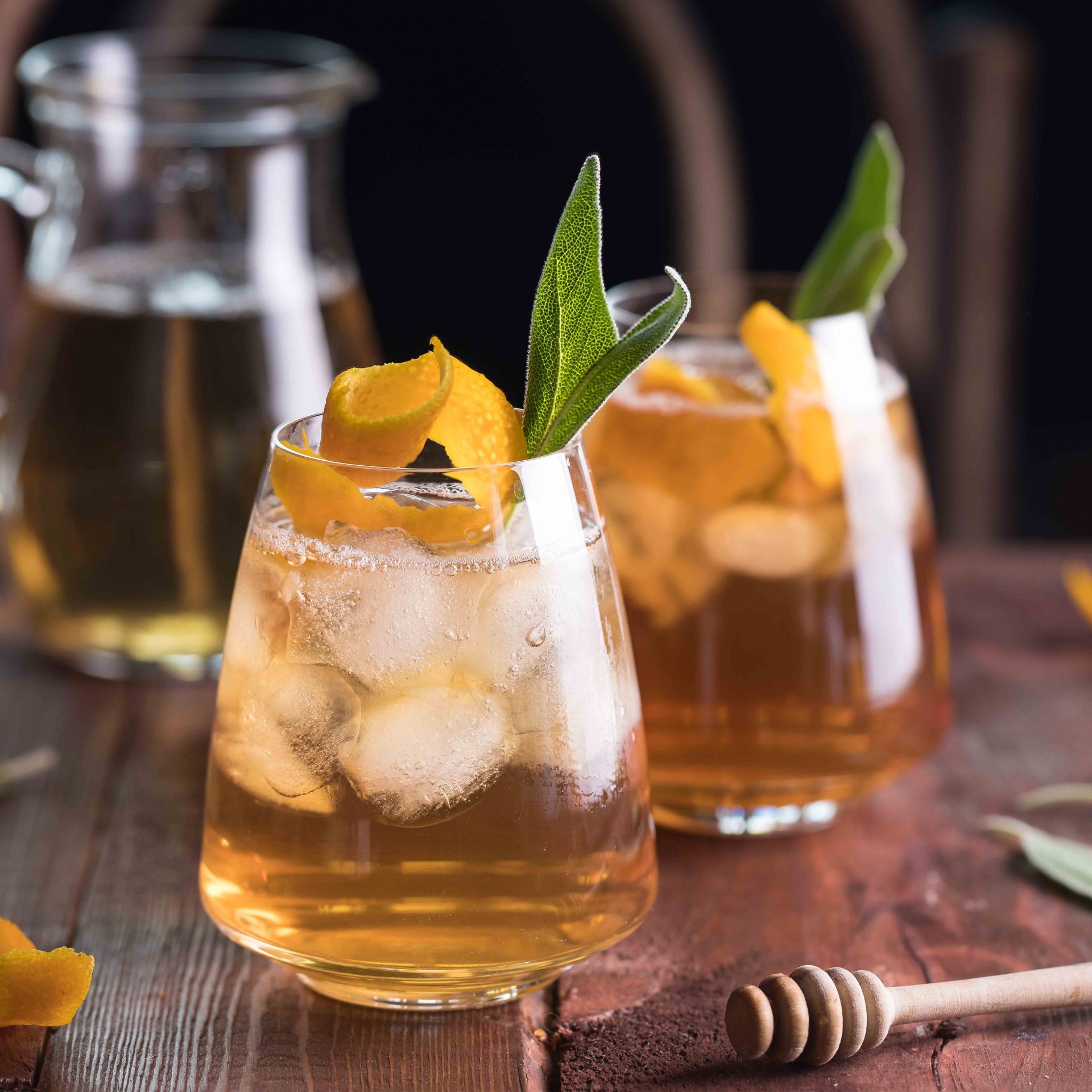 Slow-Infused Honey-Ginger Gin Fizz