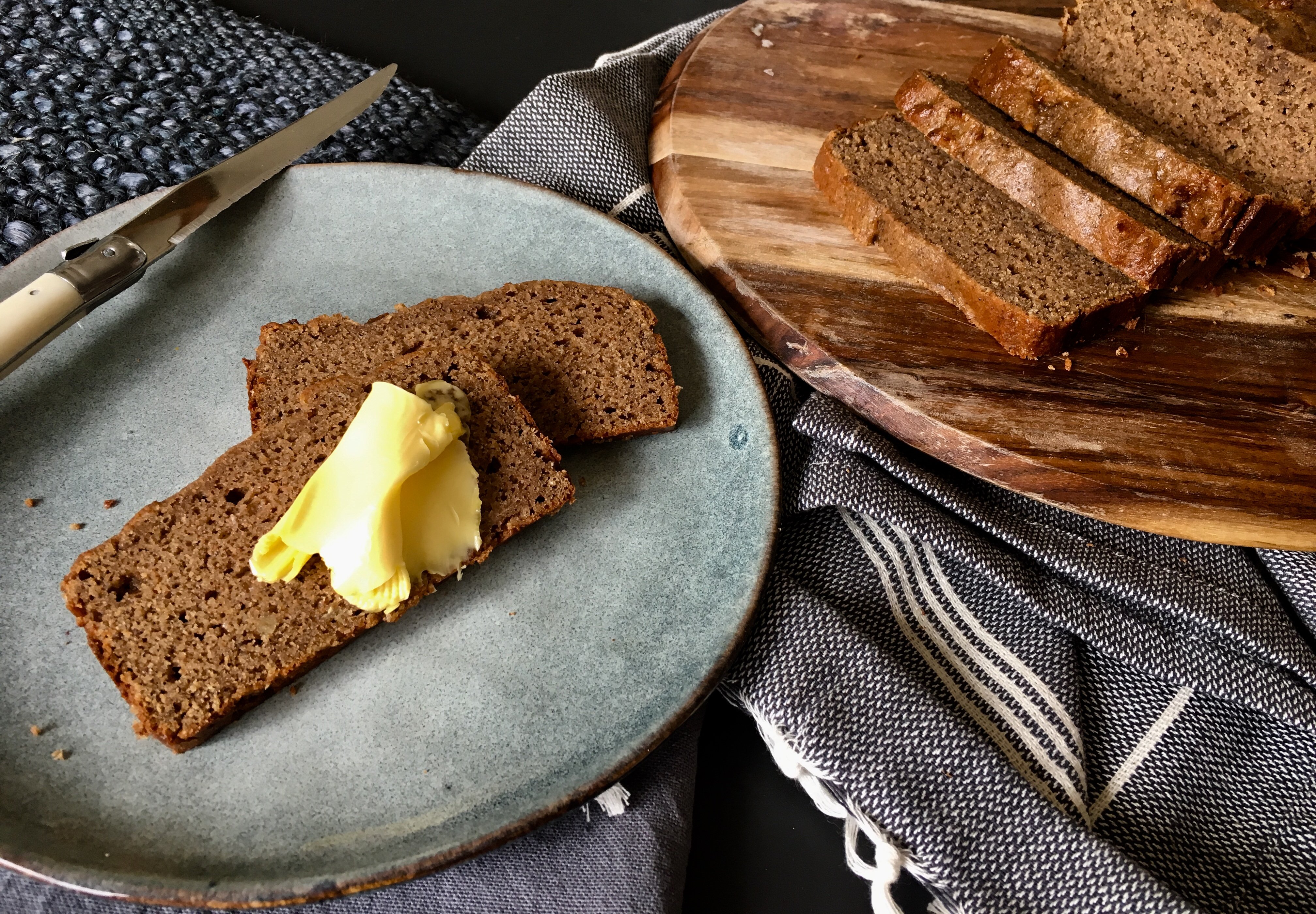 Cinnamon-Spiced Keto Breakfast Loaf
