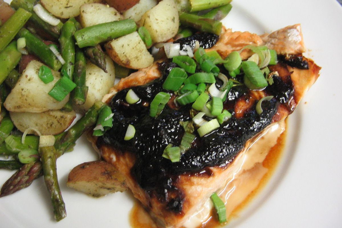 Sake-Braised Salmon with Miso Glaze and Sesame