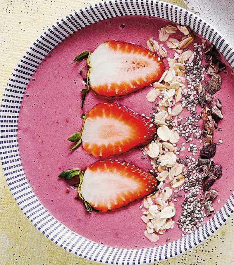 Rihanna's Rhythm Smoothie Bowl