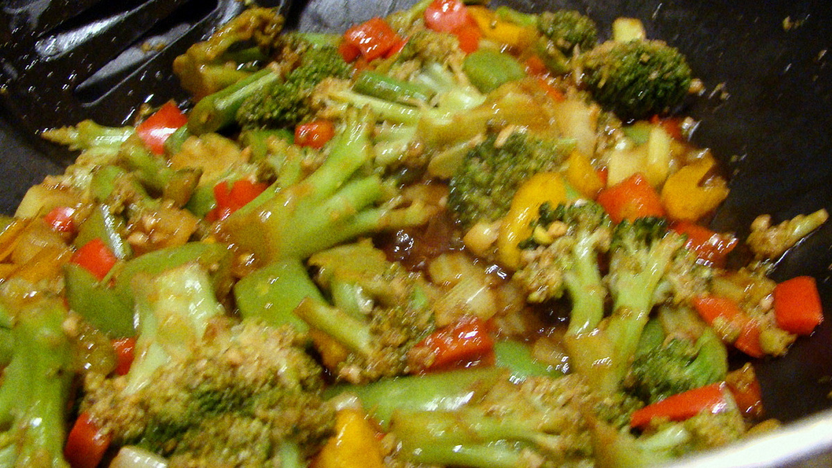 Pluto TV Veggie Stir-Fry