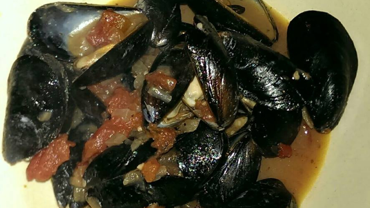 Coastal Mussels with Flanders Herb Oil