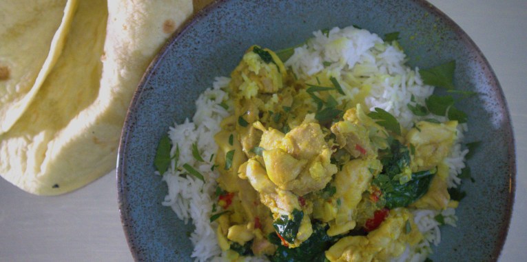 One-Pot Coconut Curry Chicken with Spinach