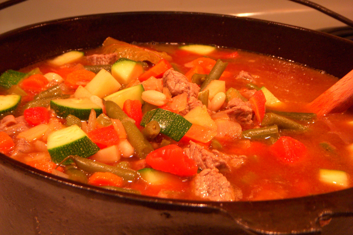 Beef and Vegetable Minestrone Soup