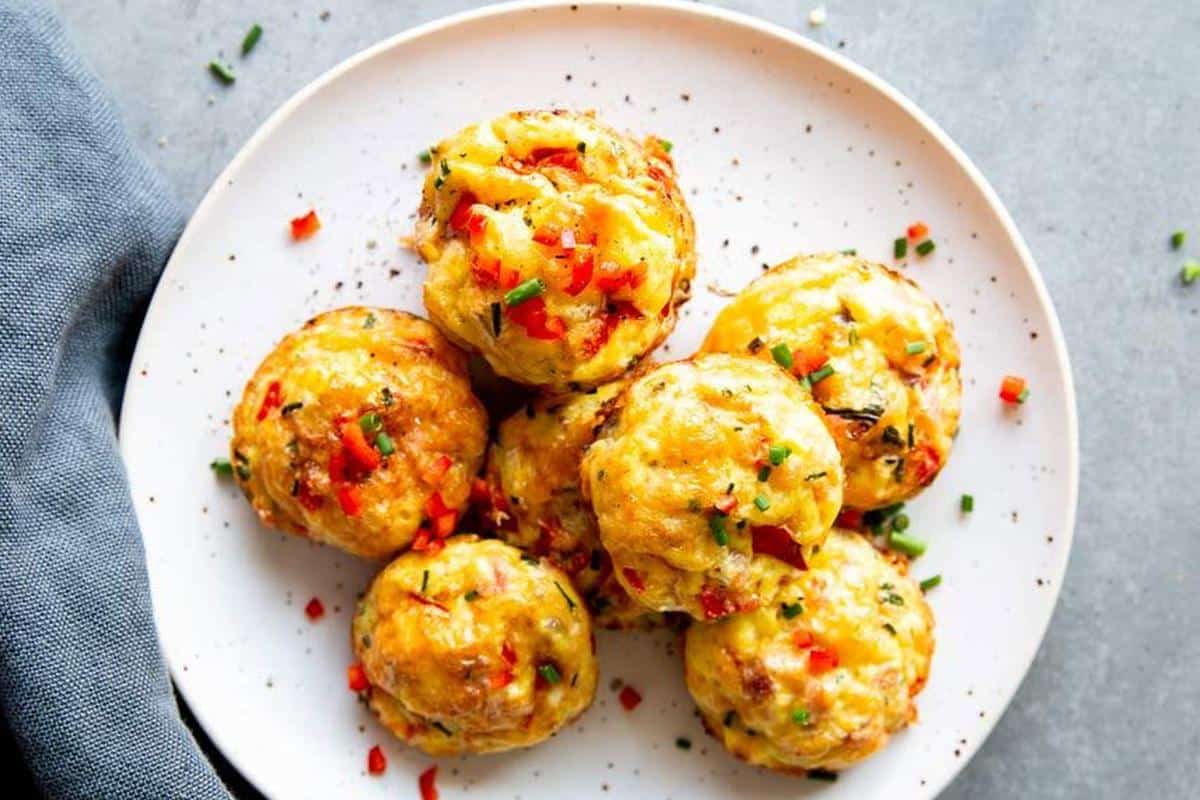Crispy Sage & Bacon Egg Cups with Cheddar
