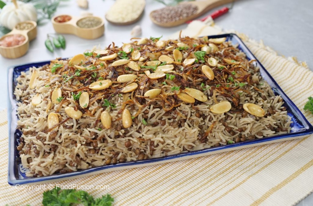 Palestinian Mujadara with Tahini Drizzle