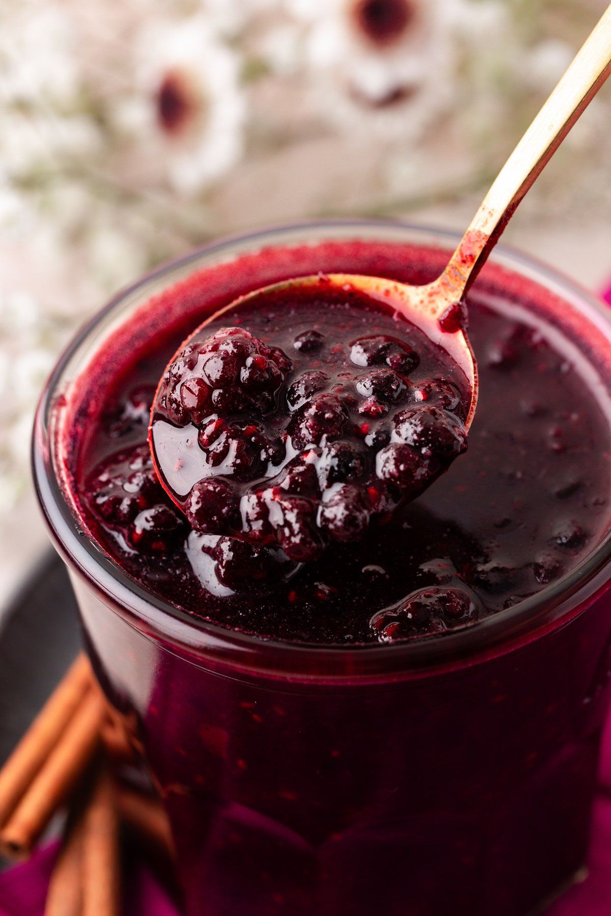 Half-Cup Berry Compote with Vanilla Oatmeal