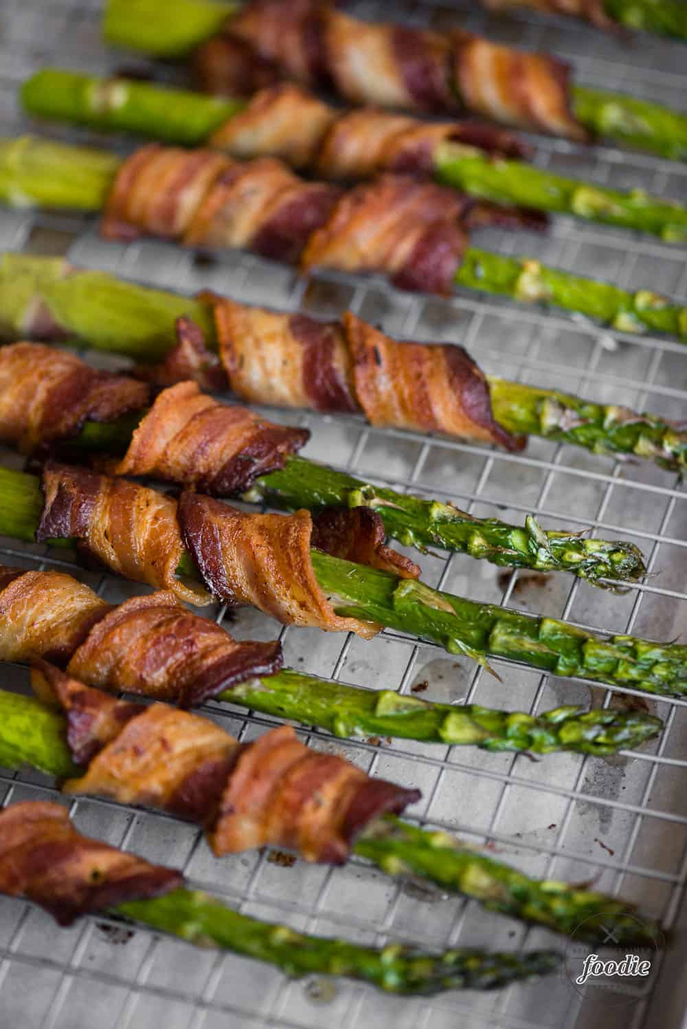 Bacon-Wrapped Lemon Asparagus Bites