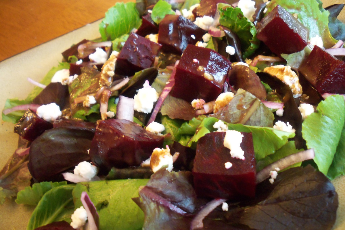 Best-Ever Roasted Beet & Goat Cheese Salad
