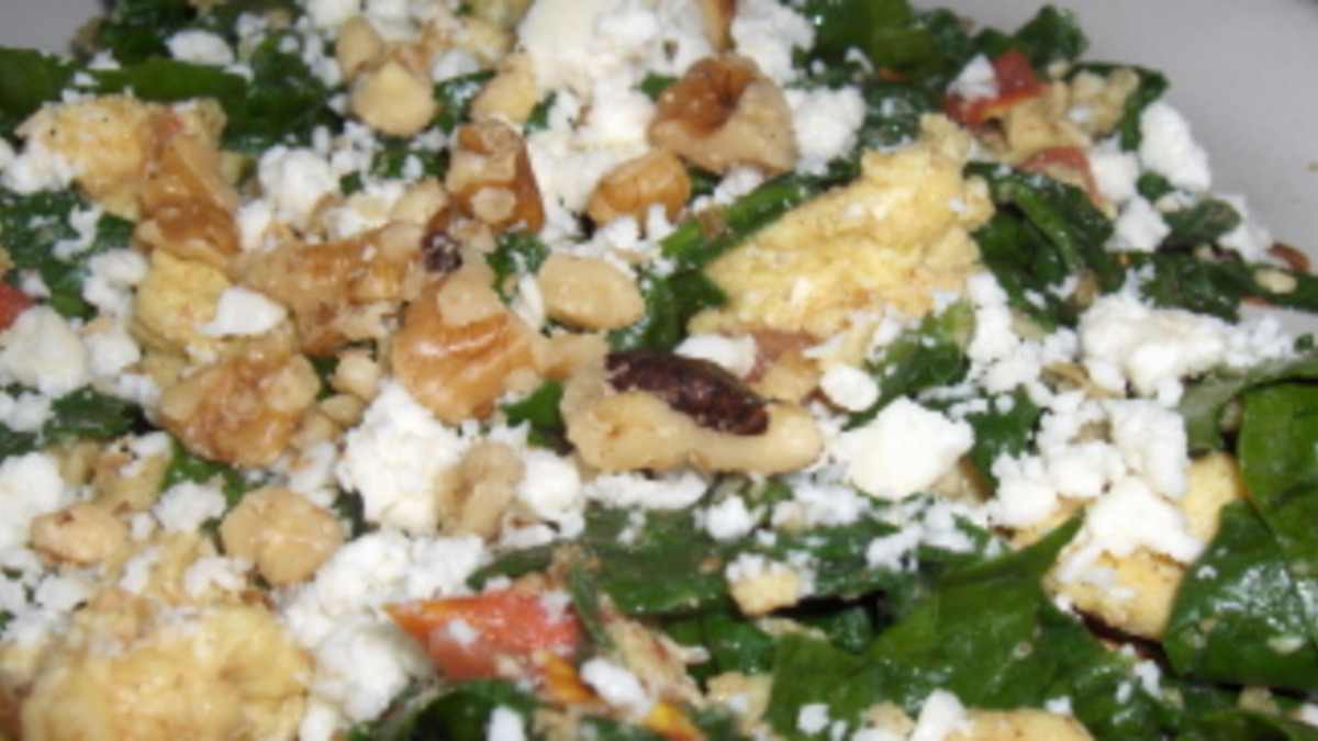 Cheesy Spinach Scramble Breakfast