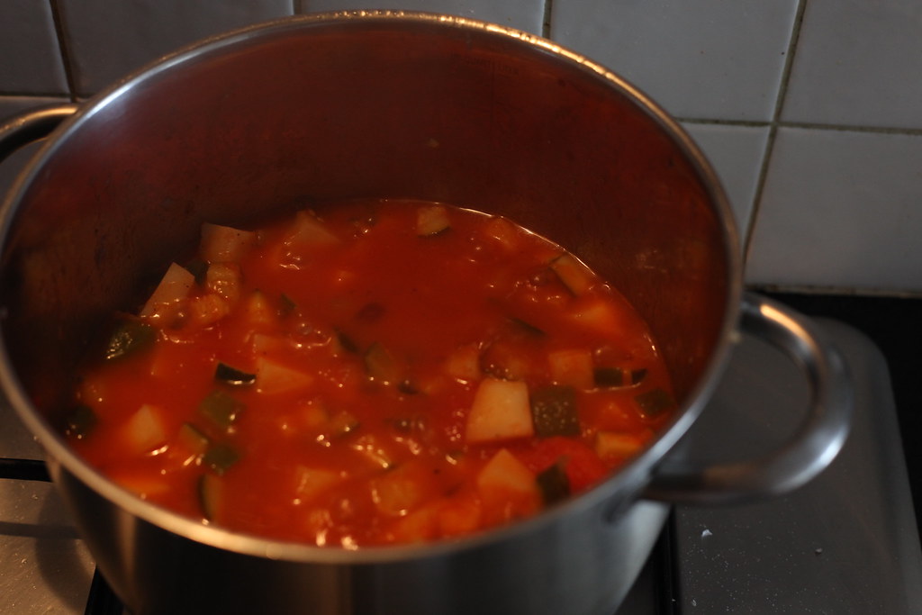 Light Zucchini and Tomato Soup