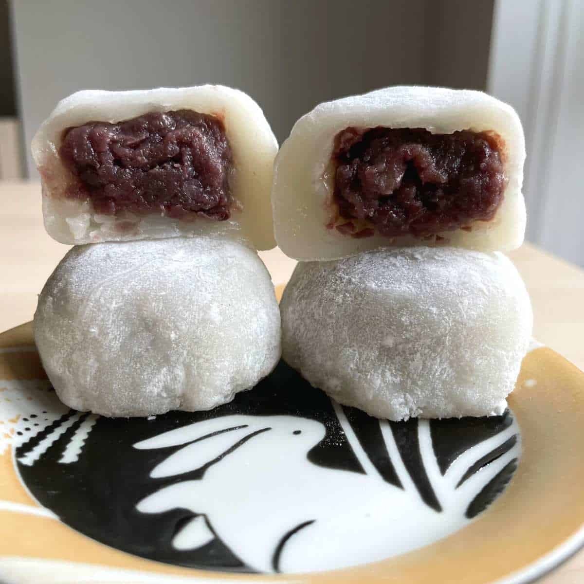 Hirosaki Cherry Blossom Mochi with Red Bean