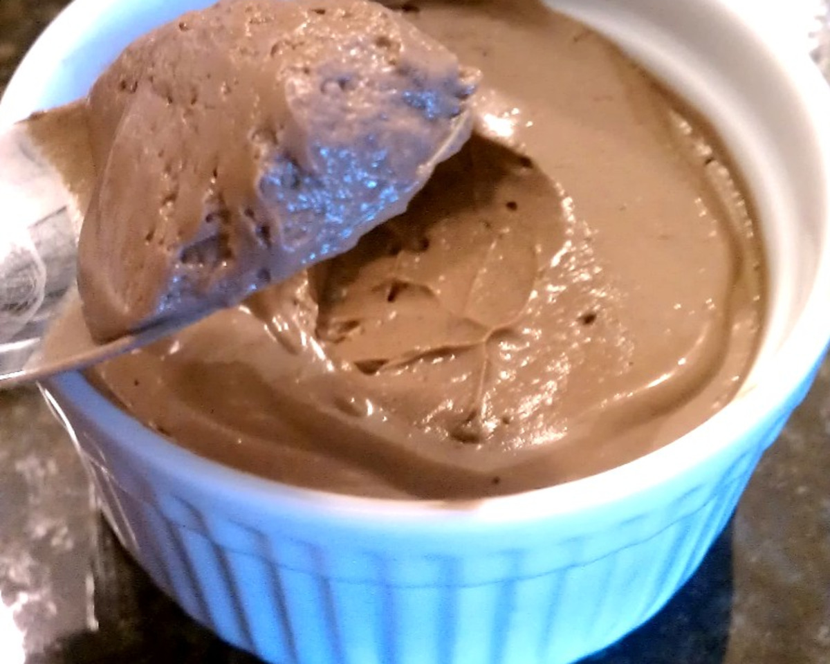 Frosty Vegan Chocolate Mousse Bites