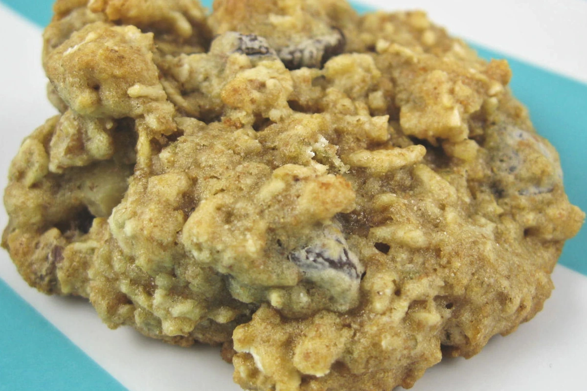 Chocolate-Dipped Banana Oatmeal Cookies
