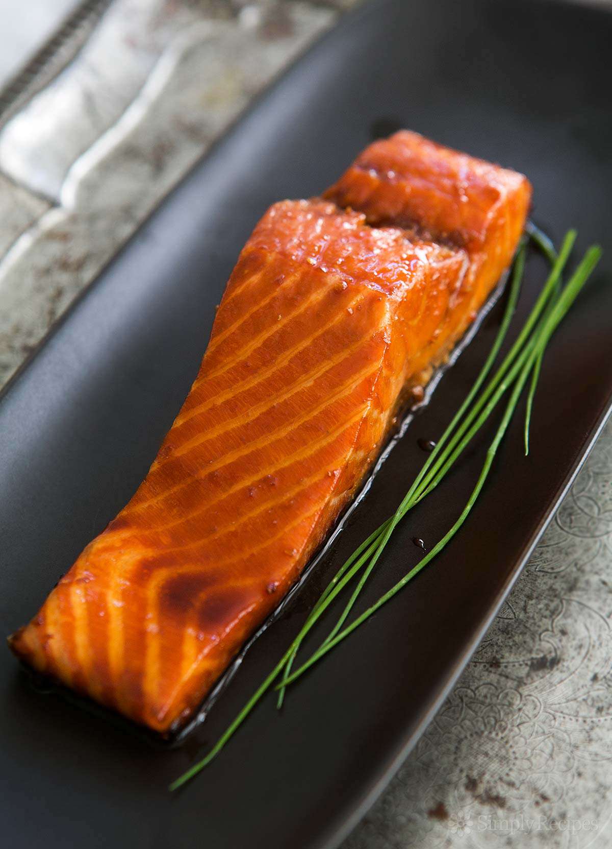 Honjozo-Style Sake-Marinated Salmon with Ginger