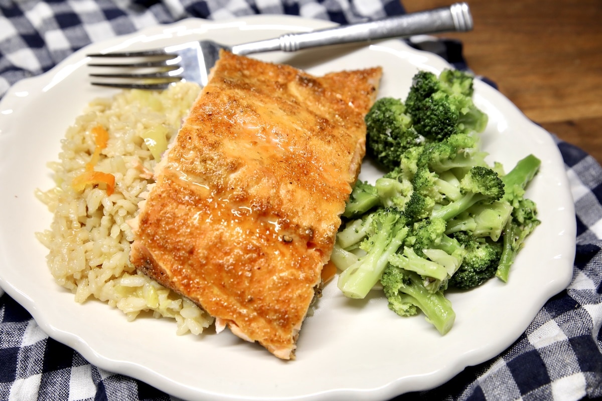 Spicy Maple-Glazed Salmon with Steamed Broccoli