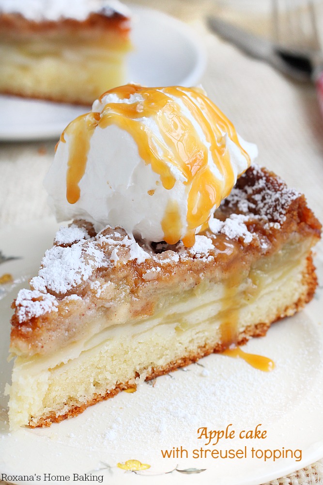 Half-Fruit Streusel Apple Cake