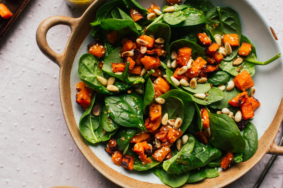 Pumpkin Seed & Spinach Salad