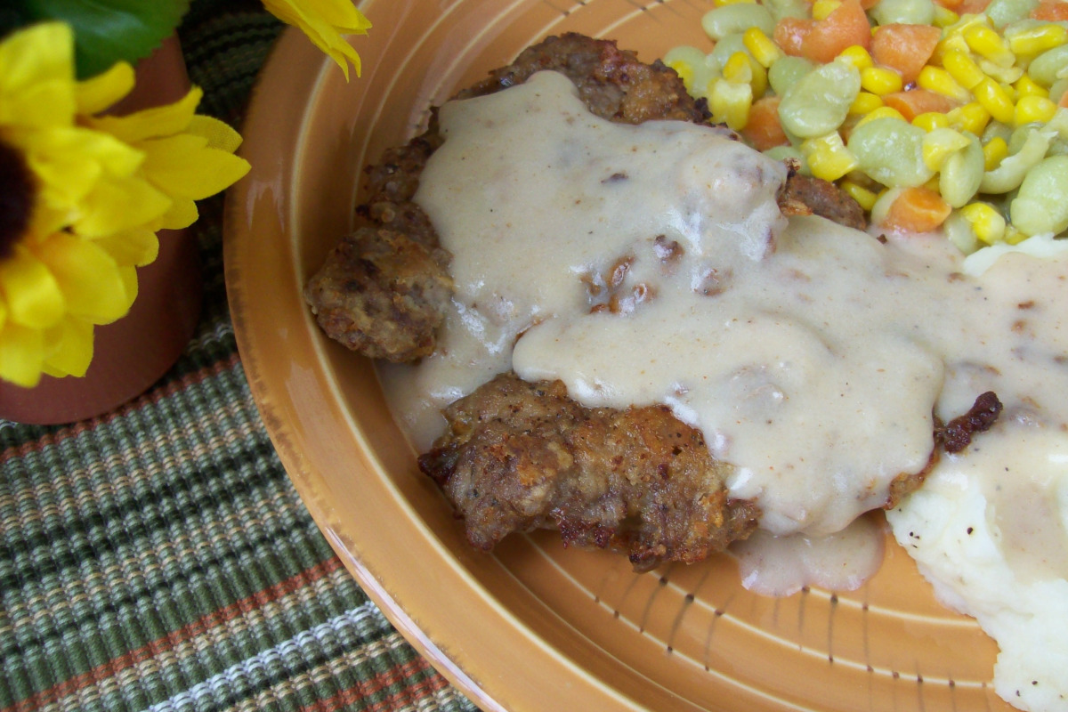 Texas Chicken-Fried Steak with Cream Gravy