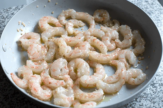 The Best Lemon-Garlic Shrimp with Zucchini Noodles