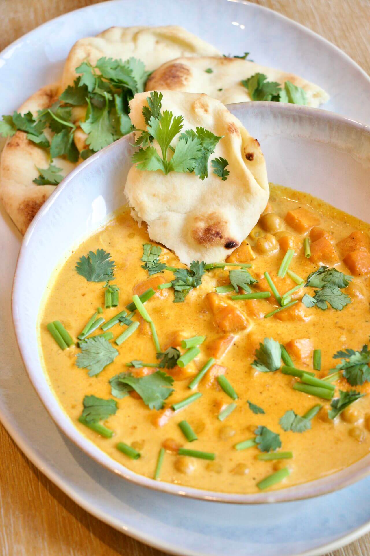 Cinnamon-Spiced Chickpea & Sweet Potato Curry