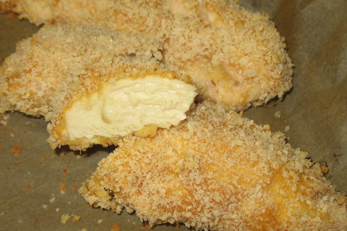 Bite-Sized Chicken Tenders with Honey Mustard Dip