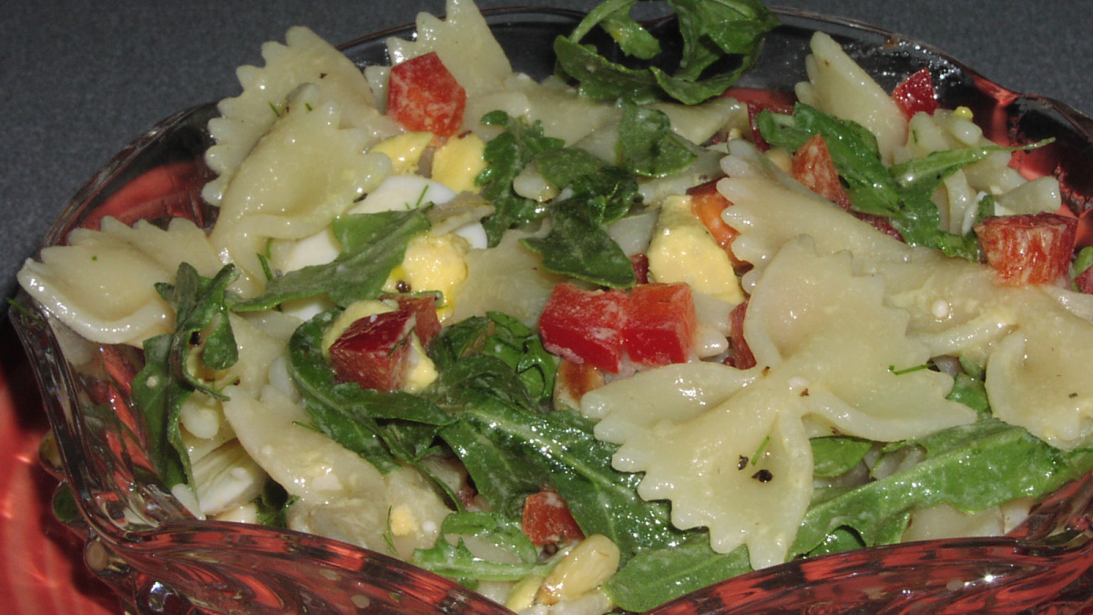 Half-Cup Herb Pasta Salad