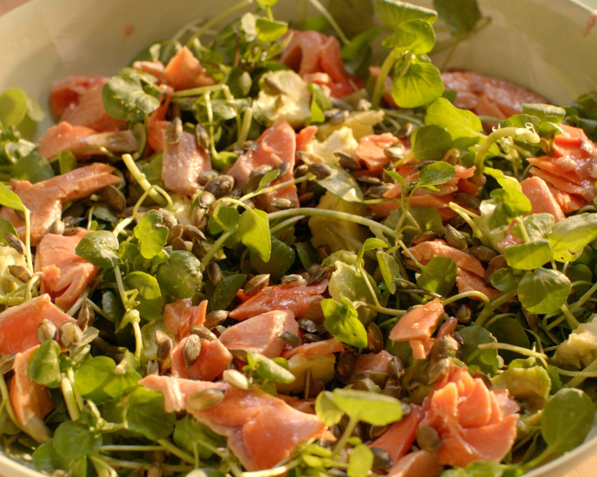 Migraine-Relief Avocado & Pumpkin Seed Salad