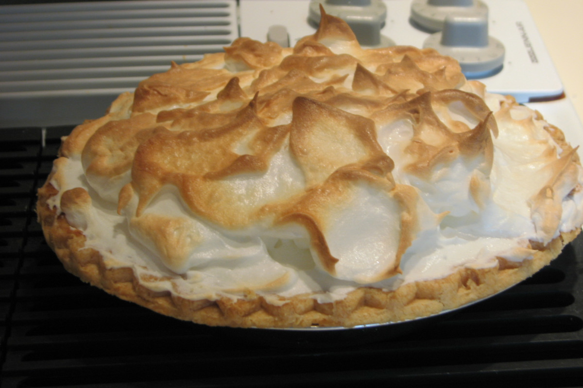 Estate Sale Lemon Meringue Pie