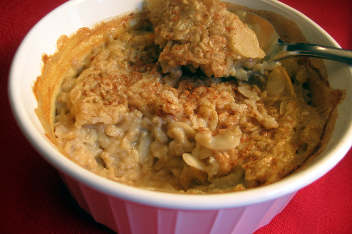 Maple-Spiced Baked Oatmeal Breakfast Bakes