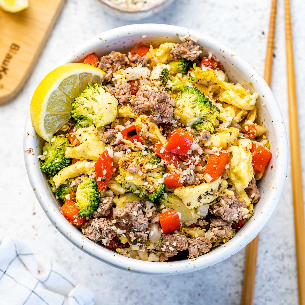 Crisp-Cooked Beef & Garlic Stir-Fry with Cauliflower Rice