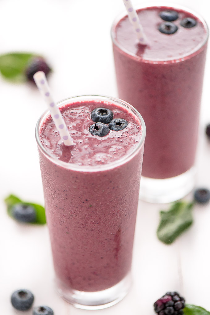 Reset-Ready Berry & Spinach Smoothie