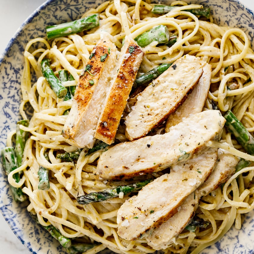 Lemon-Herb Creamy Chicken Pasta with Asparagus