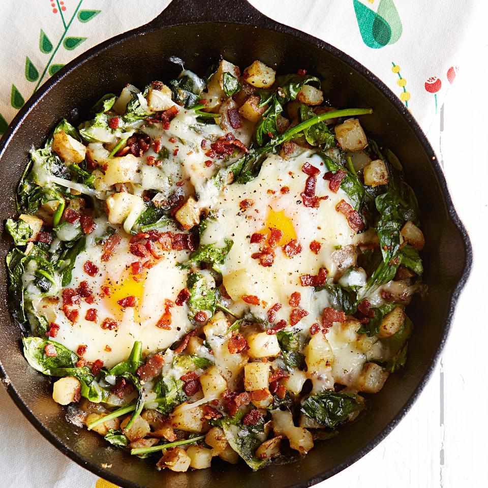 Savory Spinach and Tomato Breakfast Skillet
