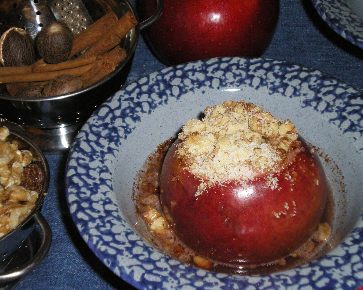 Cinnamon-Sugar Stuffed Baked Apples