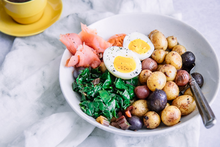 Migraine-Relief Avocado & Smoked Salmon Breakfast Bowl